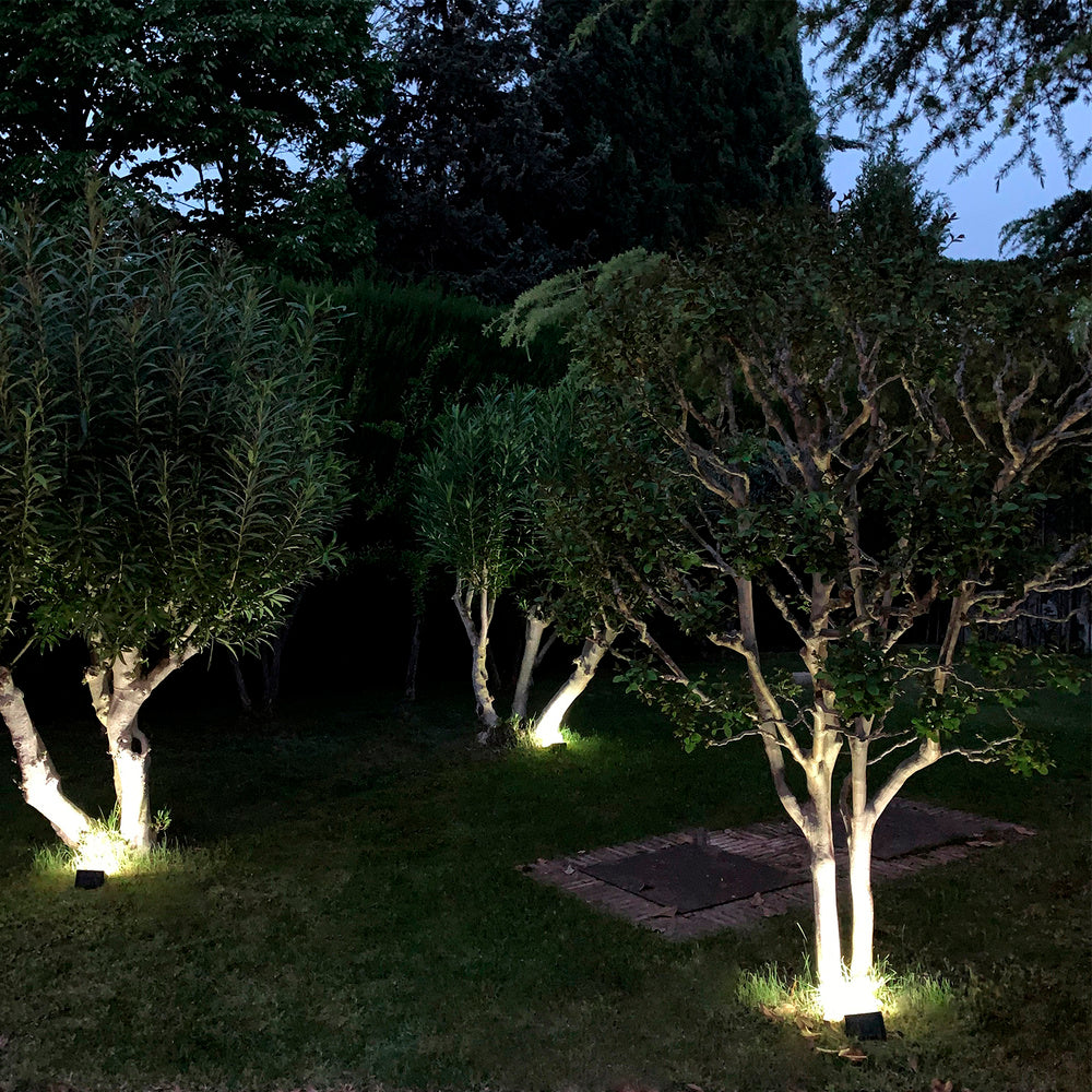 Aplique Solar LED con Sensor de Luz y Movimiento 270 Lúmenes