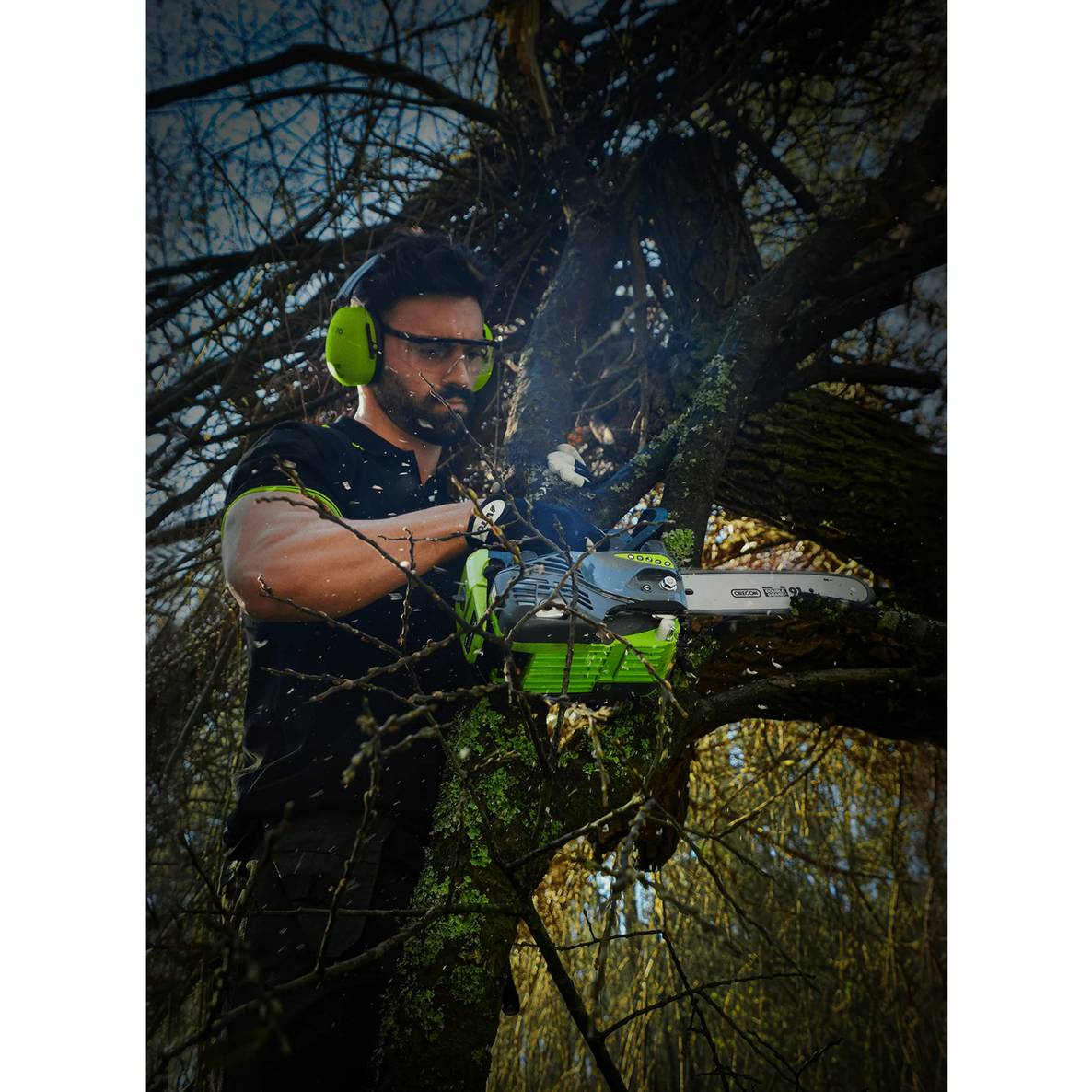 Motosierra Magnum 28CC - 10" - Espada Oregon - Compacta y Potente