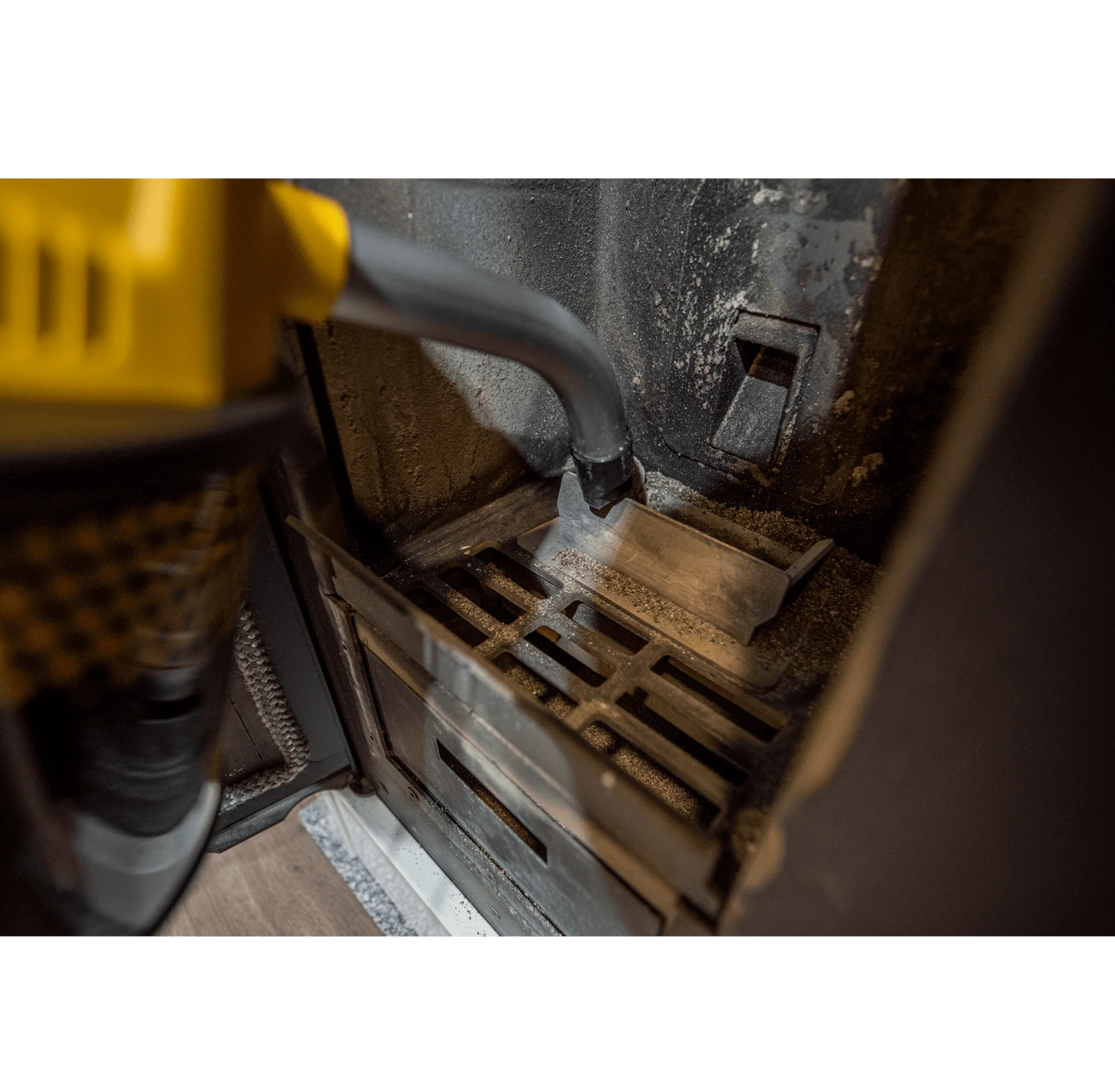 Aspirador de Cenizas 800W con Depósito Metálico 4L | Mini Aspirador para Chimeneas, Estufas y Barbacoas