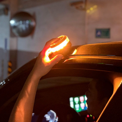Luz de Emergencia V16 con Geolocalización IoT Certificada por la DGT – Incluye Funda Protectora